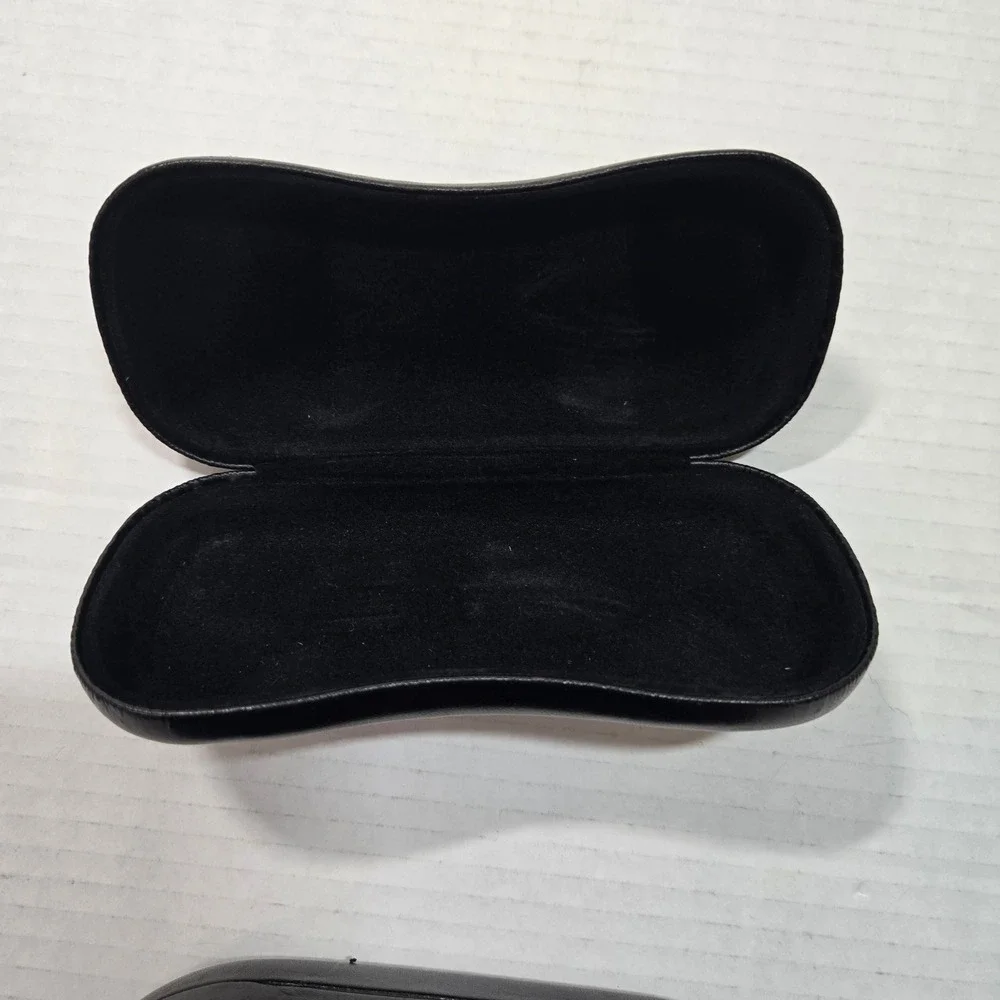 Ray Ban Clamshell Sunglasses Case with Cleaning Cloth and Avenue Case Lot of 2